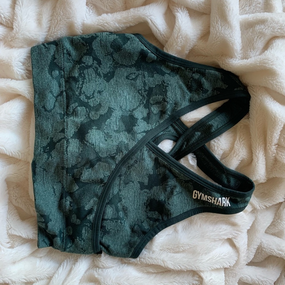 Gymshark adapt camo seamless sports bra